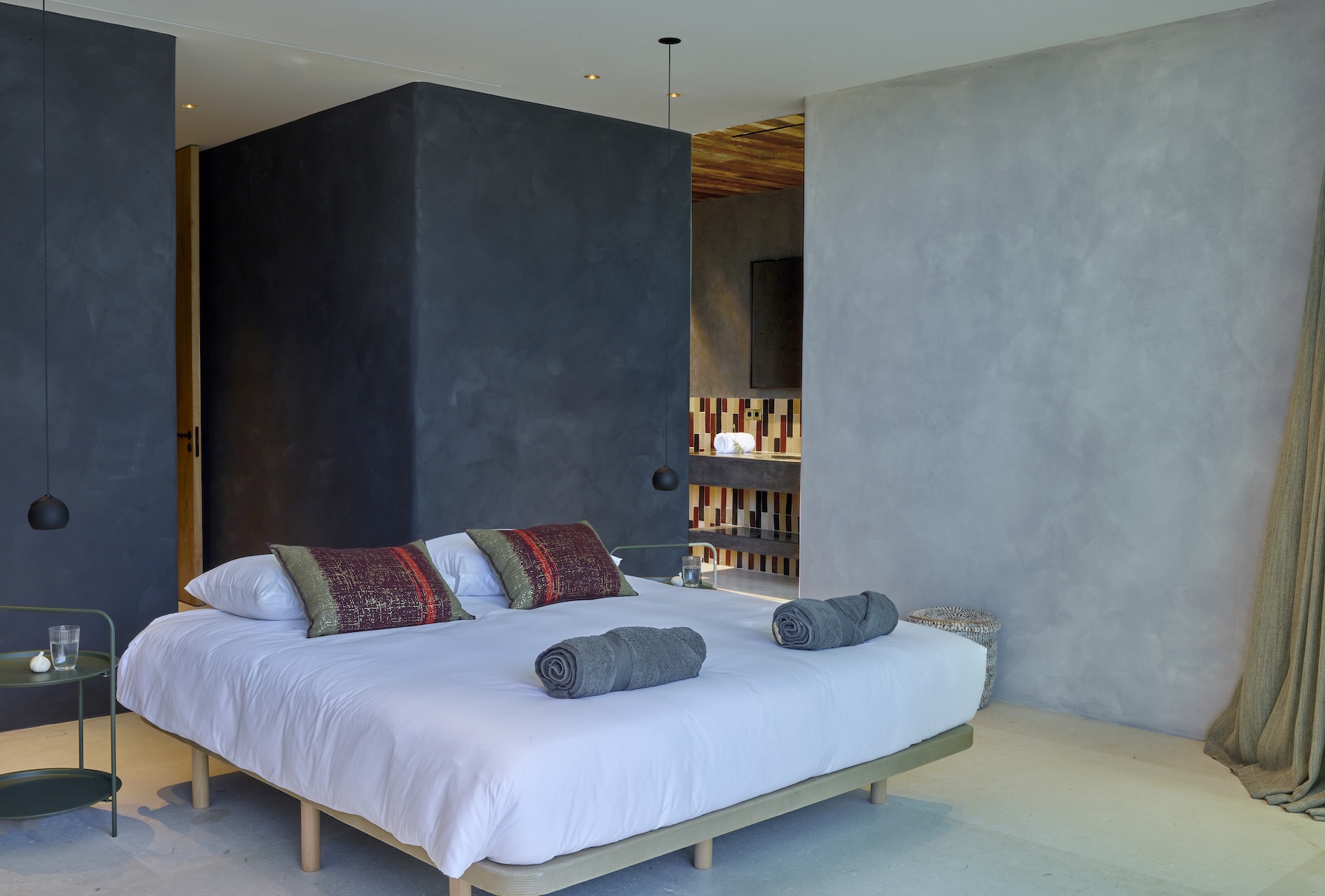 Resa Estates Ibiza koop sale Cala Moli villa seaviews modern bedroom 9.jpg